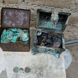 Save Your Spare Change - Vintage Spirit - Handcrafted Coin Creations