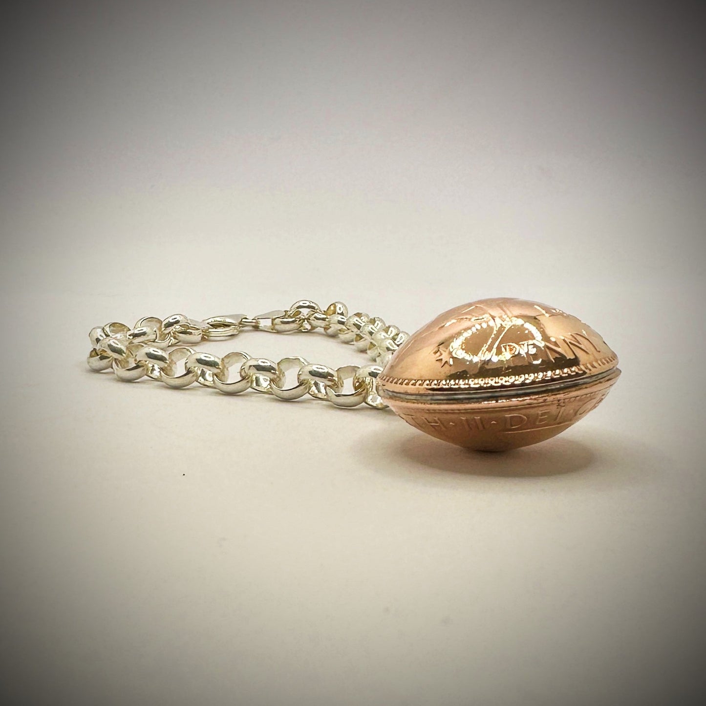 Australian Pennies Domed Bracelet - Vintage Spirit - Handcrafted Coin Creations