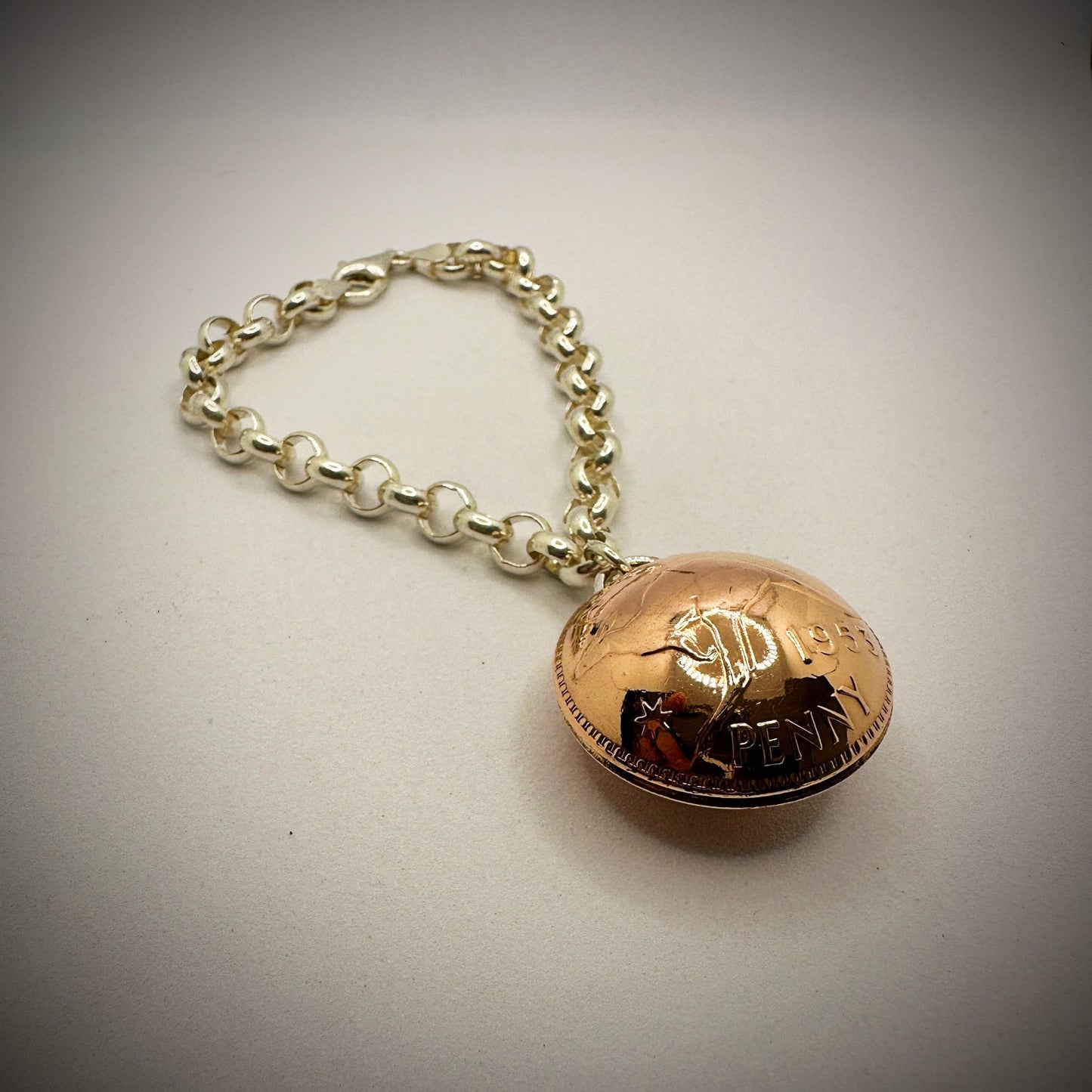 Australian Pennies Domed Bracelet - Vintage Spirit - Handcrafted Coin Creations