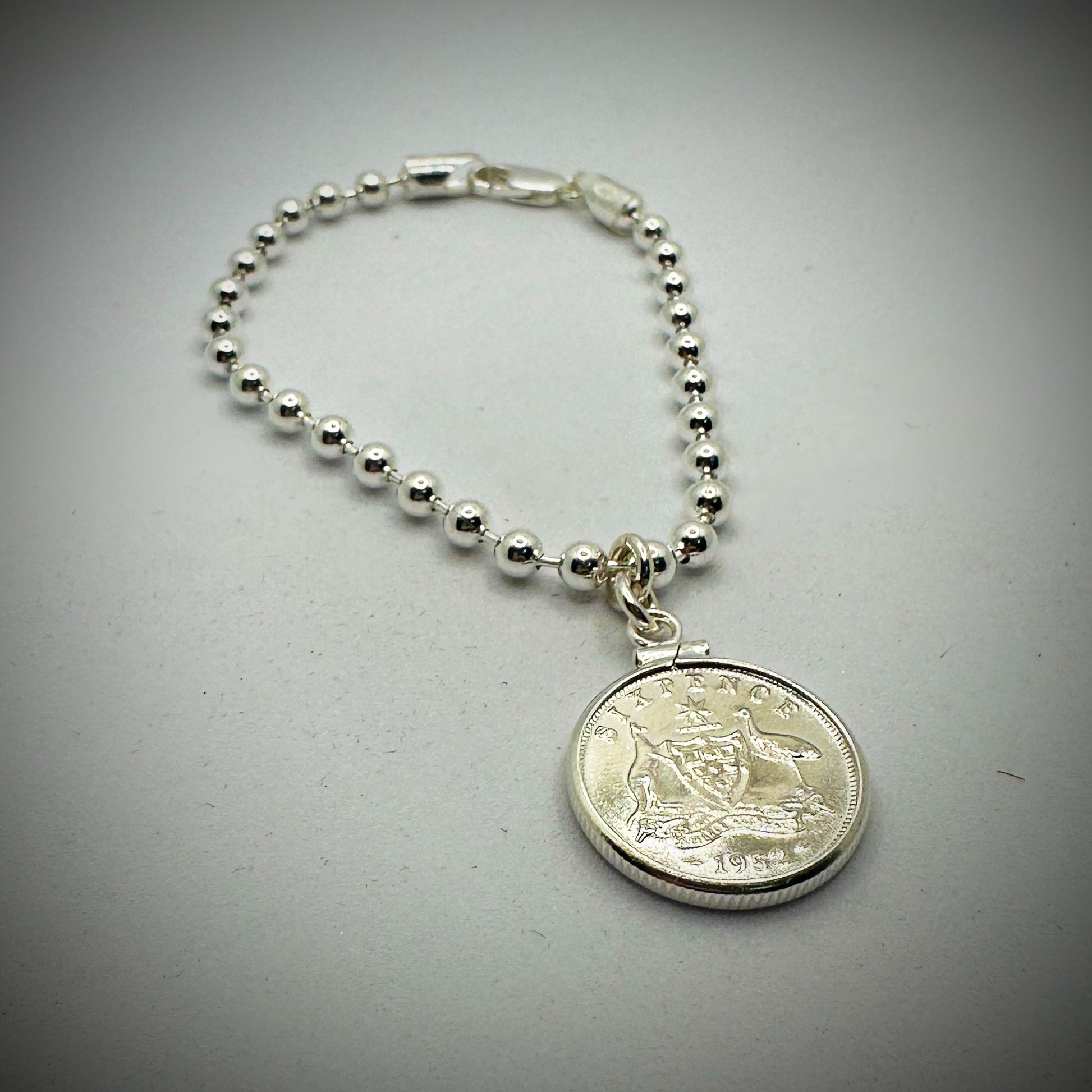 Australian Sixpence Bead Bracelet - Vintage Spirit - Handcrafted Coin Creations